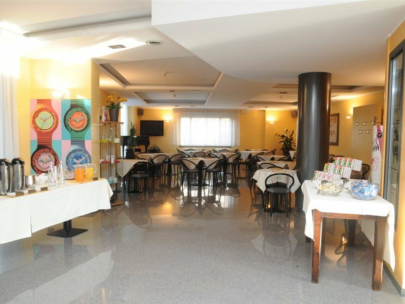 Hotel Del Riale Parabiago Zewnętrze zdjęcie