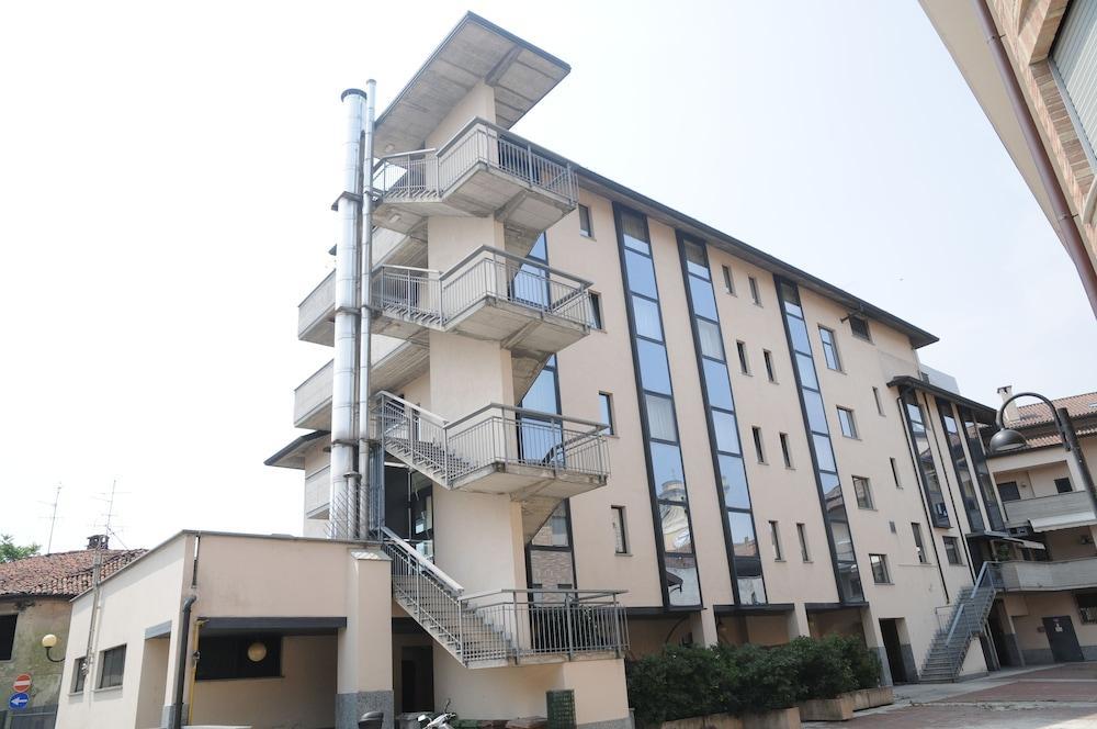 Hotel Del Riale Parabiago Zewnętrze zdjęcie